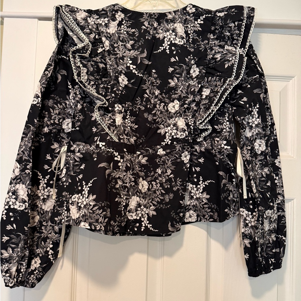 Listicle Black and White Floral Ruffle Blouse - Picture 2 of 7
